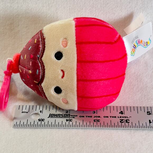 Squishmallows Elpha S3 # 1628 Squish Date 4-6-22 RARE Valentines Day 2023 Clipon - Picture 8 of 12